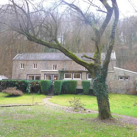 With Garden Beside The Ourthe And The Ravel بيت للعطل Comblain-au-Pont